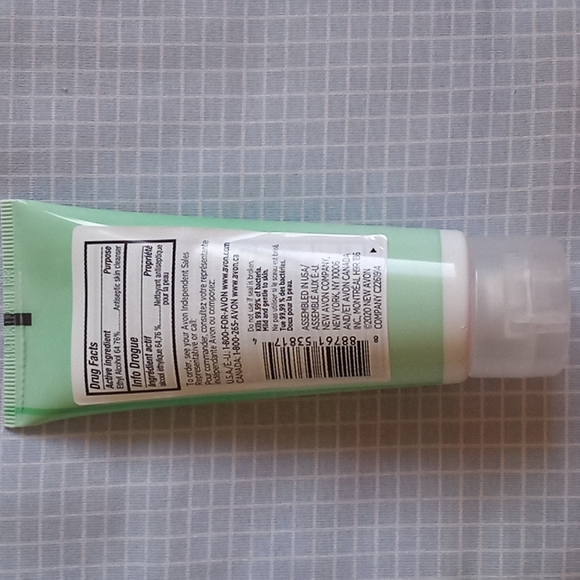 Avon Senses Cucumber & Melon Hand Gel - Picture 2 of 2